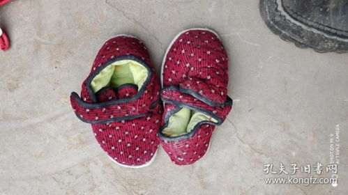 鞋帽類 舊童鞋棉鞋1雙紅色條燈芯絨面網格碎花圖案千層手納底手工制作